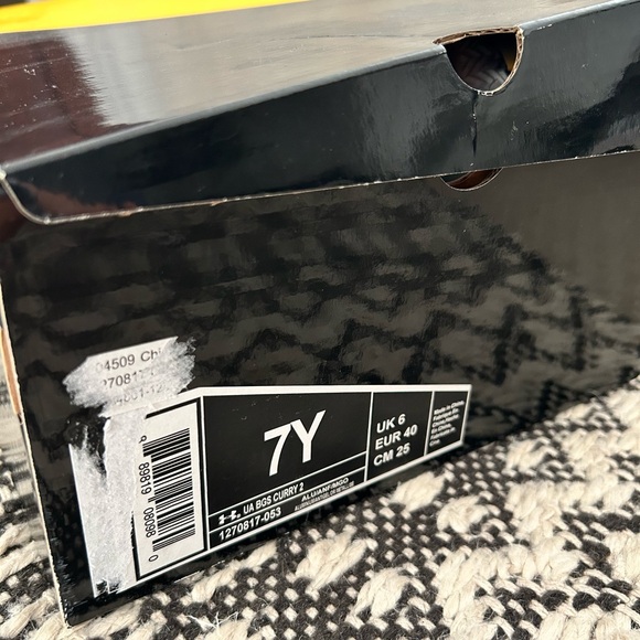 Steph Curry 2s (Womens 8- 7 Youth) - Picture 5 of 5